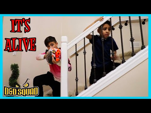 IT’S ALIVE and WANTS TO DESTROY | NERF ULTRA ONE | D&D SQUAD BATTLES