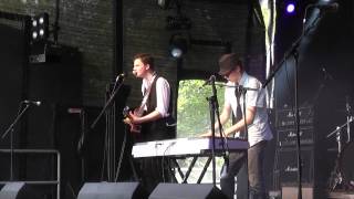 B YELLOW - &quot;Raise Your Flag&quot; ... Basingstoke Live 2013