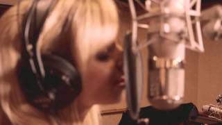 Julie Roberts - Sweet Carolina (Official Music Video)