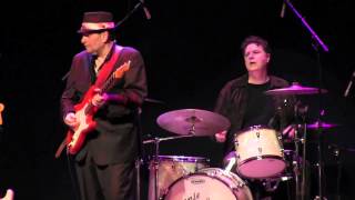 "Backstroke" - RONNIE EARL & the BROADCASTERS 10-17-14