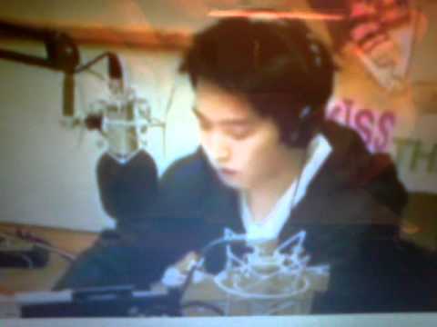 Sukira 120117 minnie reading sad story