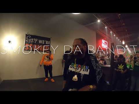 Smokey Da Bandit - Wanna Smoke (LIVE) at Smokin On Hay