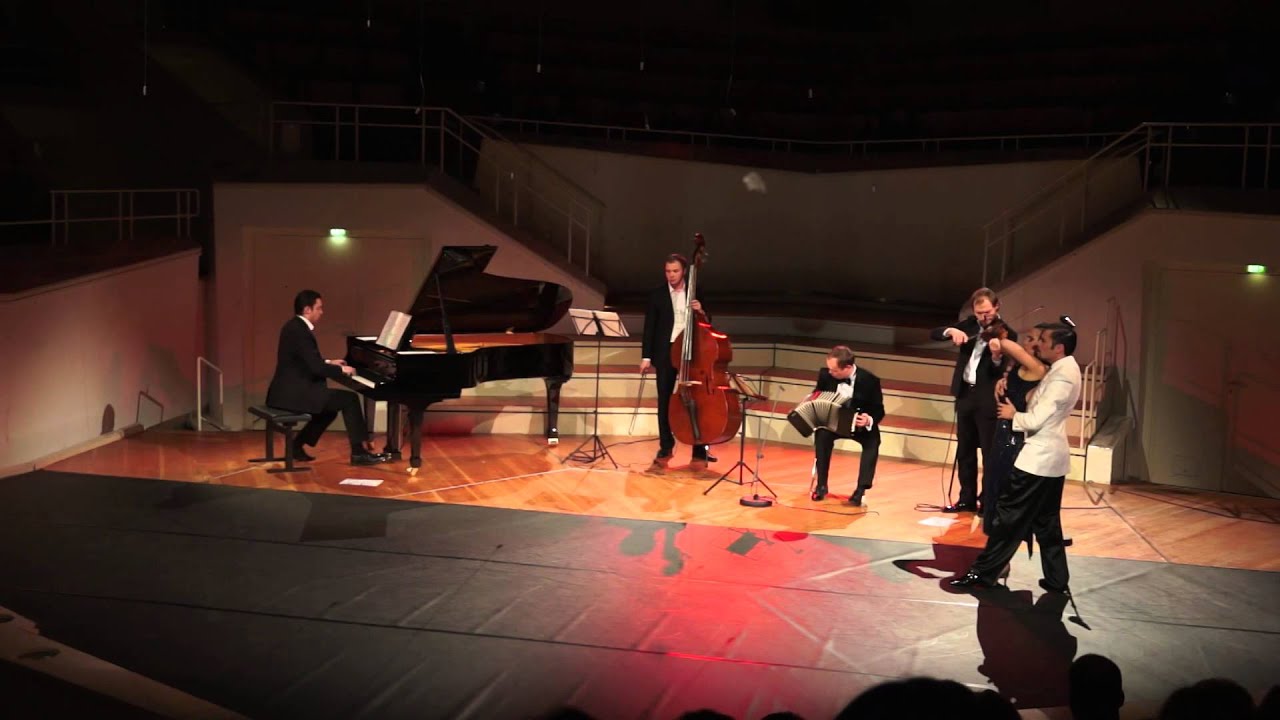 "Pata ancha" Solo Tango orquesta , Yanina Quinionez & Neri Piliu