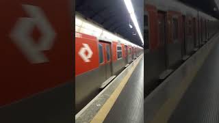 Trem da CPTM CAF S110 Partindo na Estação Dom Bosco