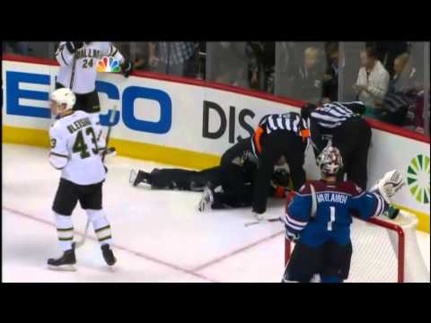 Chris Rooney takes puck to the head 02.04.2013