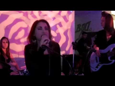 Anita Landolfo - Hush Hush Hush (live with Le Spotlight)