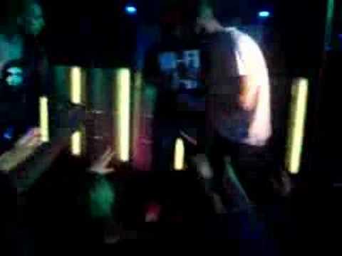 Yes-R - Smack That live in TDF