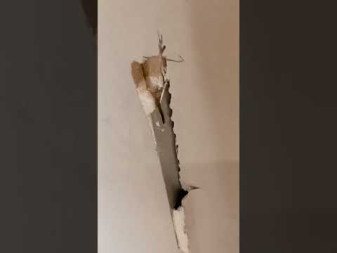 Quick and easy drywall repair: a simple diy guide#wallrepair #diy #homeimprovement
