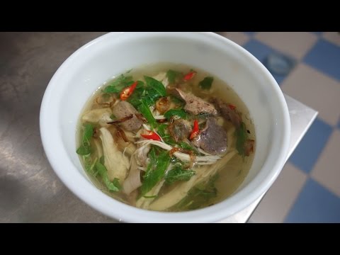 CHICKEN GLASS NOODLE SOUP - Mien Ga | Helen's Recipes