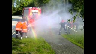 preview picture of video 'Freiwillige Feuerwehr Marienhafe - Cold Water Challange 2014'