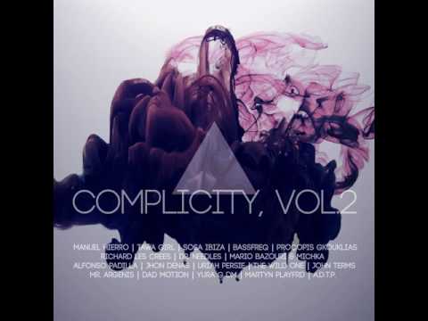 Mario Bazouri: Deeper Space (Original Mix)