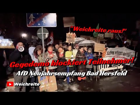 Counter-demonstration blocks participants at AfD New Year's reception in Bad Hersfeld with Stepha...