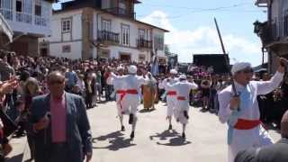 preview picture of video 'День Матери в Испании. Деревня Laza, Галисия, 05.05.2013'