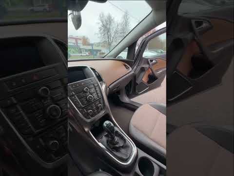 фото opel astra j 0