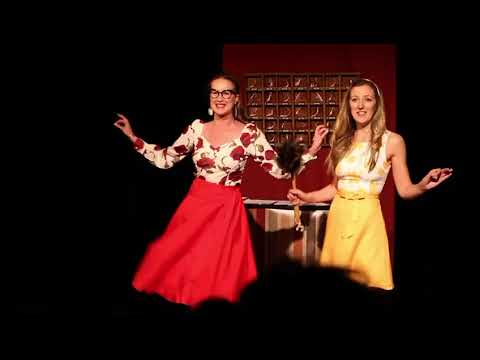 C’est dans les années 60 que cette auberge normande désuète expose un  