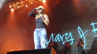 Mary J Blige "Good Woman Down" at Bluesfest 2017