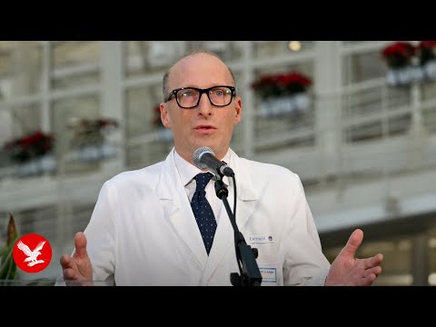 Doctors treating Pope Francis hold news conference