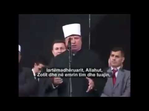 Njeriu i fliqt Sulejman Rexhepi myfti i maqedonis lutët për, kryeministrin maqedonas.