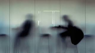 Elliot Moss – Slip (Official Visualizer)