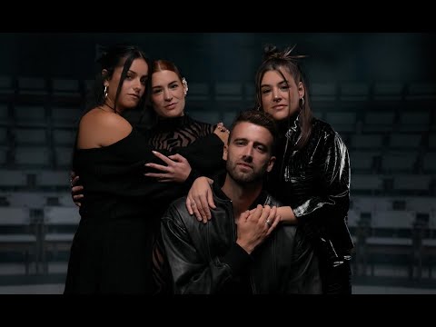 As que tiñan que estar - TANXUGUEIRAS ft. Juancho Marqués (lyrics/letra)