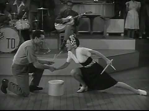 "I'll Take Tallulah" 1942 Buddy Rich, Eleanor Powell, Tommy Dorsey, Ziggy Elman