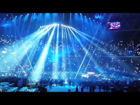 Tyson Fury (Einlauf Musik ) am 28.11.2015 in Düsseldorf