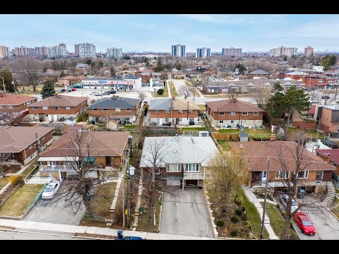 22 Seacliff Boulevard, North York Home for Sale by Gurtej Gill - Real Estate Properties for Sale