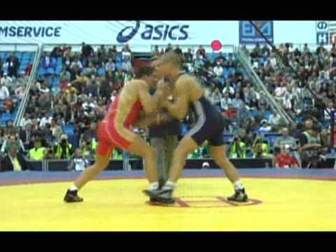 MISHIN Aleksey (RUS) -- JANIKOWSKI Damian (POL)  Finale 3-5