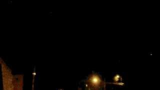 preview picture of video 'PULSATING UFO MOVING LEFT TO RIGHT FILMED 9/4/13'