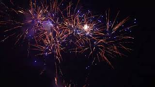 Ohňostroj Tiny titan 123rán 25+30mm I+W