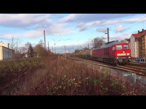 232 239 mit einer Klangvollen Ausfahrt aus Leipzig Schönefeld