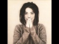 Bjork - Violently happy - Cruise Control Bjork - Violently happy