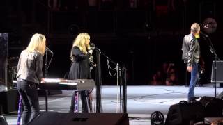 Fleetwood Mac with Christine McVie - Don&#39;t Stop, London O2 Sept 25th 2013
