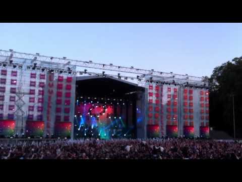 Avicii at Summerburst 2012 'ID'