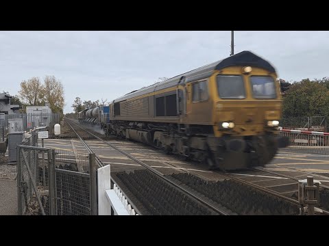 66705 'Golden Jubilee' & 66745 operating 3S01 pass Eccles Road at 15:27 30/10/25