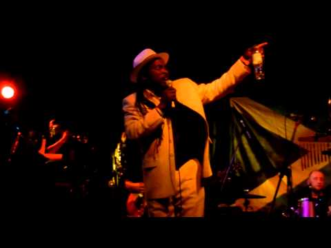 Troy Ellis at the  Hootananny 10th Jan 2013 Pt 13