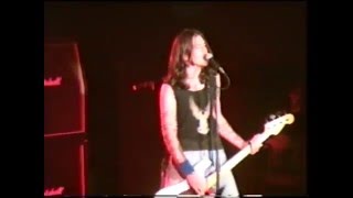 The Ramones - R.A.M.O.N.E.S. (C.Jay scolding a poser)