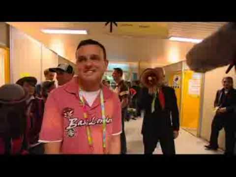 Daz Sampson calls Lithuanian a prick