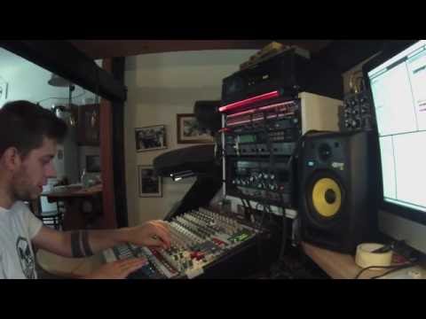 Sun Is Shining [Madplate Sound Dub] Free Download