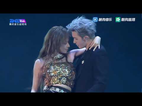 Chengxiao x Zhu Zhengting Opening Dancebreak (眉飞色舞) | at Yuehua Family 15th Anniversary Concert