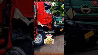 Download lagu Truk Terguling, Disambut “tabrakan beruntun” mp3