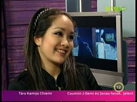 Hien a nyaralásról és a csókolózásról, 2010.03.29., 2/1.