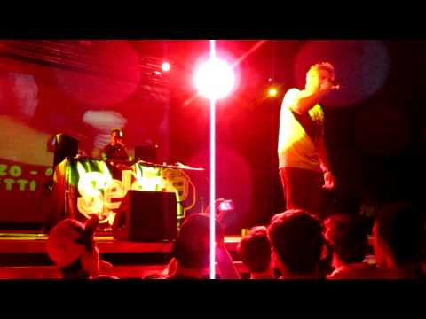 Two Fingerz "Come Le Chitarre" Live @ Vox Club [12/05/2012] www.gugolrep.com