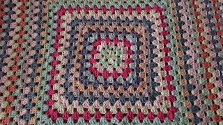 VERY EASY crochet granny square blanket - never ending crochet granny square baby blanket