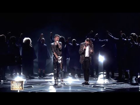 MAX Performs "Lights Down Low" With Gnash (Kelly & Ryan LIVE)