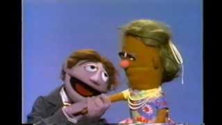 Sesame Street - I Want To Hold Your Ear