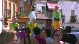 preview picture of video 'Gigantes y Cabezudos Feria de Sabiote 2008'