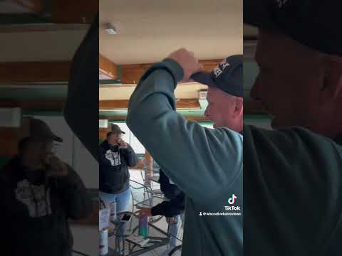 Sideline Bar, Bait and Resort Video Review