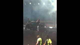 Sleigh Bells - Straight A's