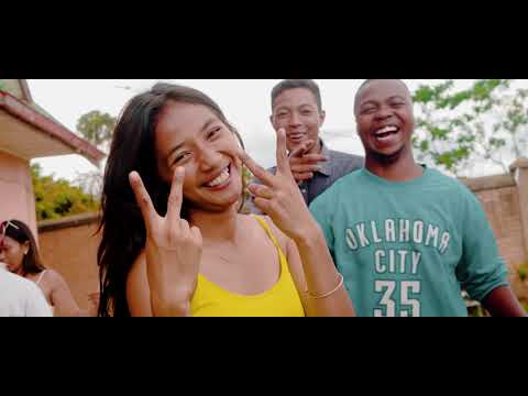 ADMX ft Rash  - Ze fikanao (Clip Officiel)